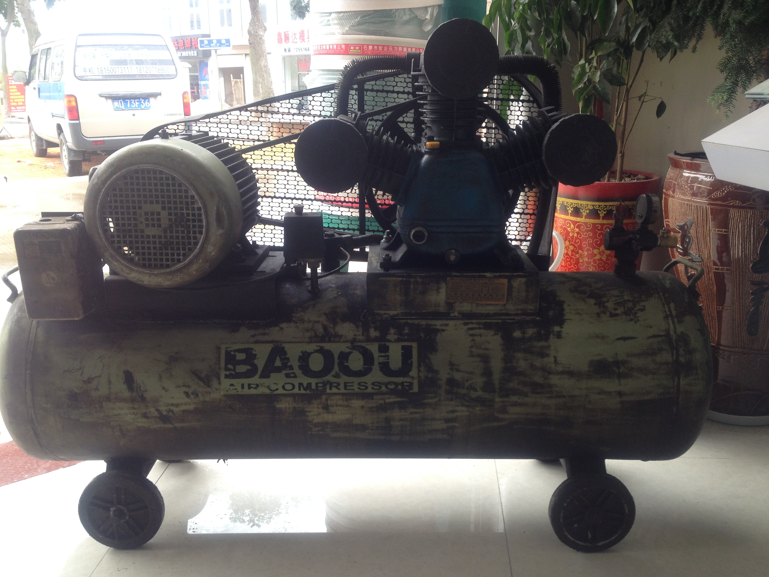 二手螺桿式、活塞機(jī)空壓機(jī)出租出售